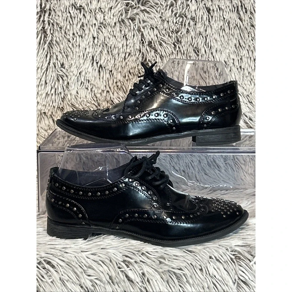 Sophie17 Black Patent Leather Silver Studded‎ Brogues Women's 6 Dress Oxfords